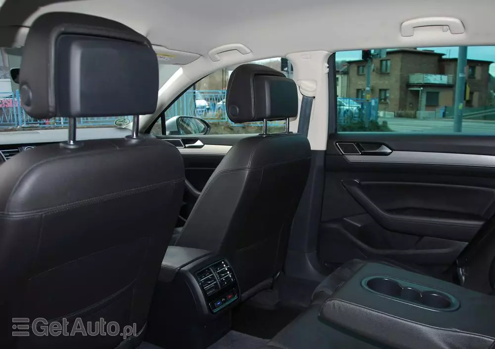 VOLKSWAGEN Passat 1.8 TSI BMT Highline