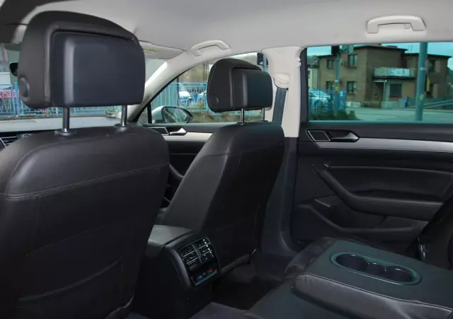 VOLKSWAGEN Passat 1.8 TSI BMT Highline