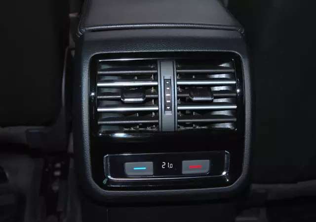 VOLKSWAGEN Passat 1.8 TSI BMT Highline