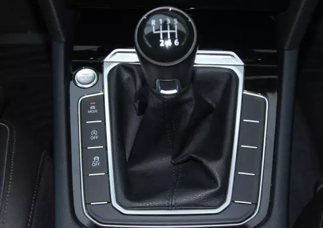 VOLKSWAGEN Passat 1.8 TSI BMT Highline