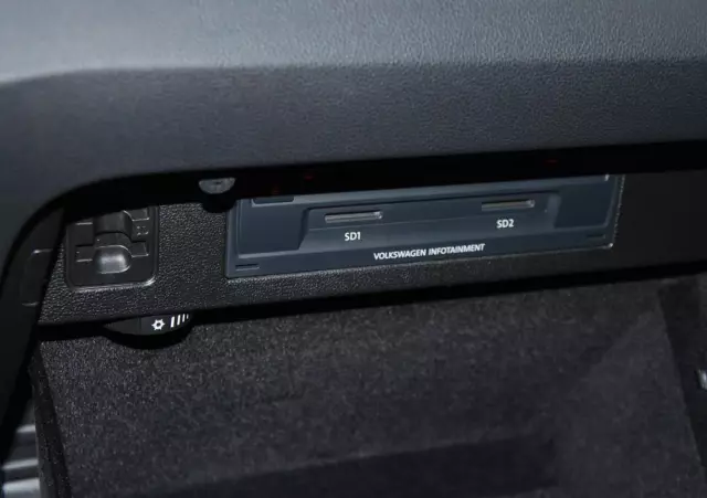 VOLKSWAGEN Passat 1.8 TSI BMT Highline