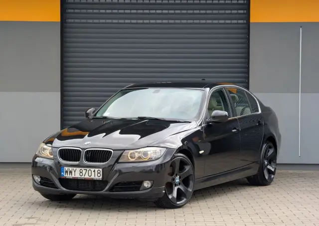 BMW Seria 3 318d Sport Line