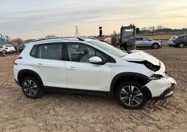 PEUGEOT 2008 1.2 Pure Tech Allure S&S