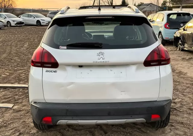 PEUGEOT 2008 1.2 Pure Tech Allure S&S