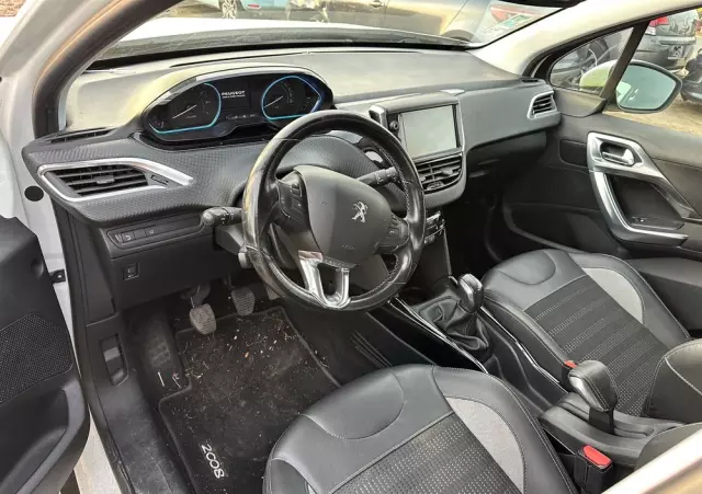 PEUGEOT 2008 1.2 Pure Tech Allure S&S