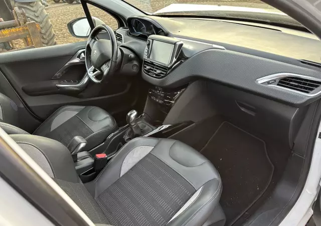 PEUGEOT 2008 1.2 Pure Tech Allure S&S