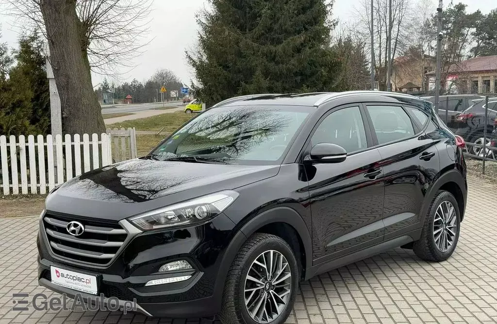 HYUNDAI Tucson 