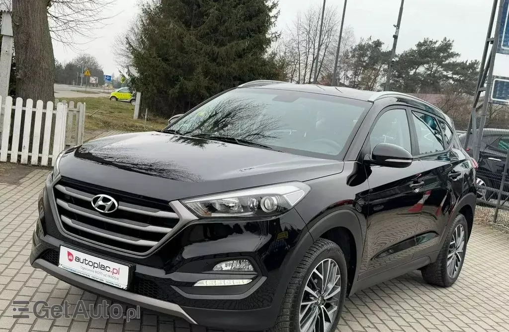 HYUNDAI Tucson 