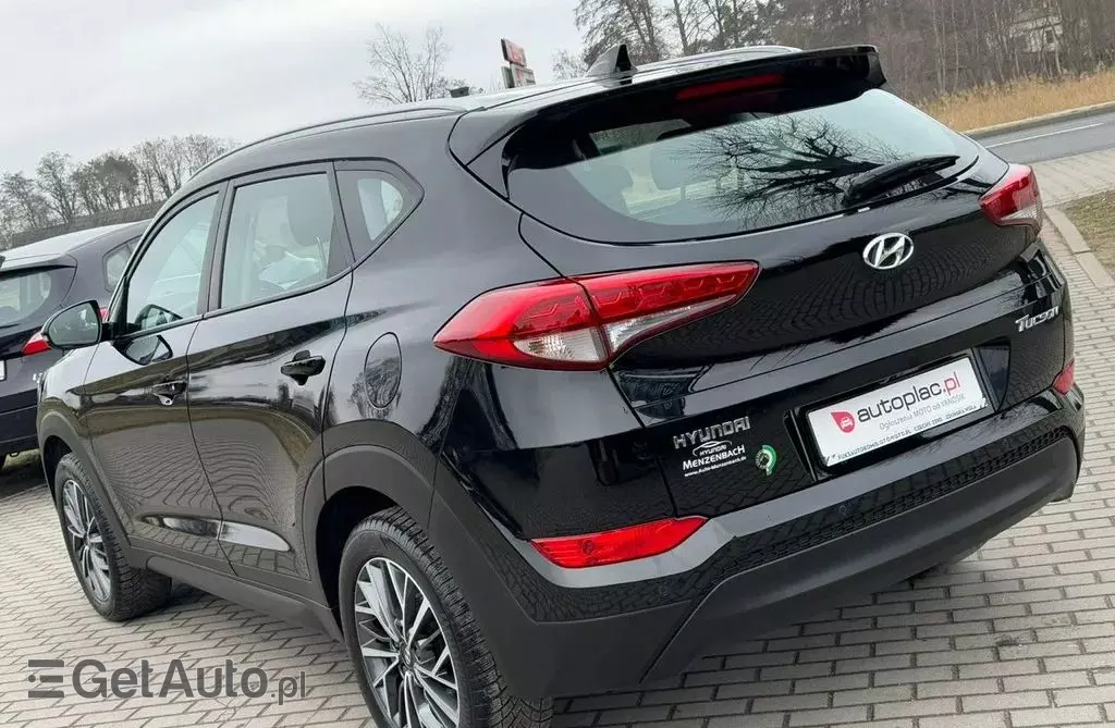 HYUNDAI Tucson 