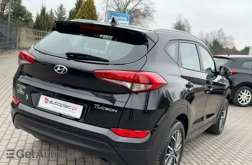 HYUNDAI Tucson 