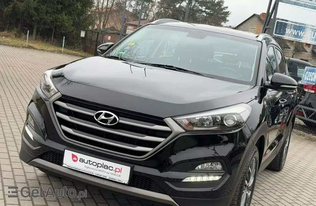 HYUNDAI Tucson 