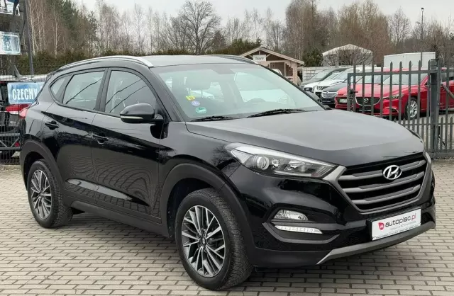HYUNDAI Tucson 