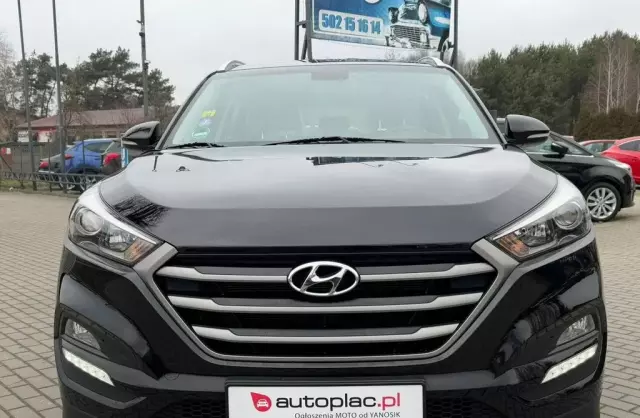 HYUNDAI Tucson 