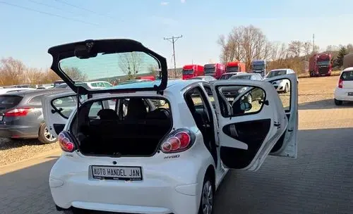 TOYOTA Aygo 