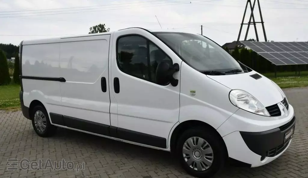 RENAULT Trafic 