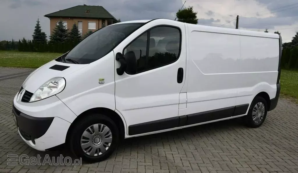 RENAULT Trafic 