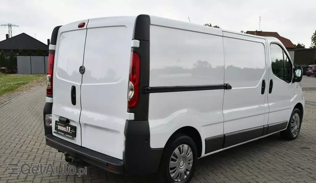 RENAULT Trafic 