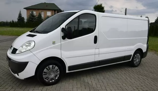 RENAULT Trafic 
