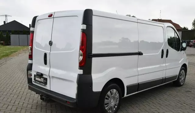 RENAULT Trafic 