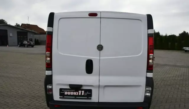 RENAULT Trafic 