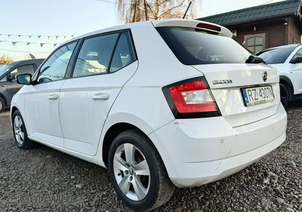 SKODA Fabia 