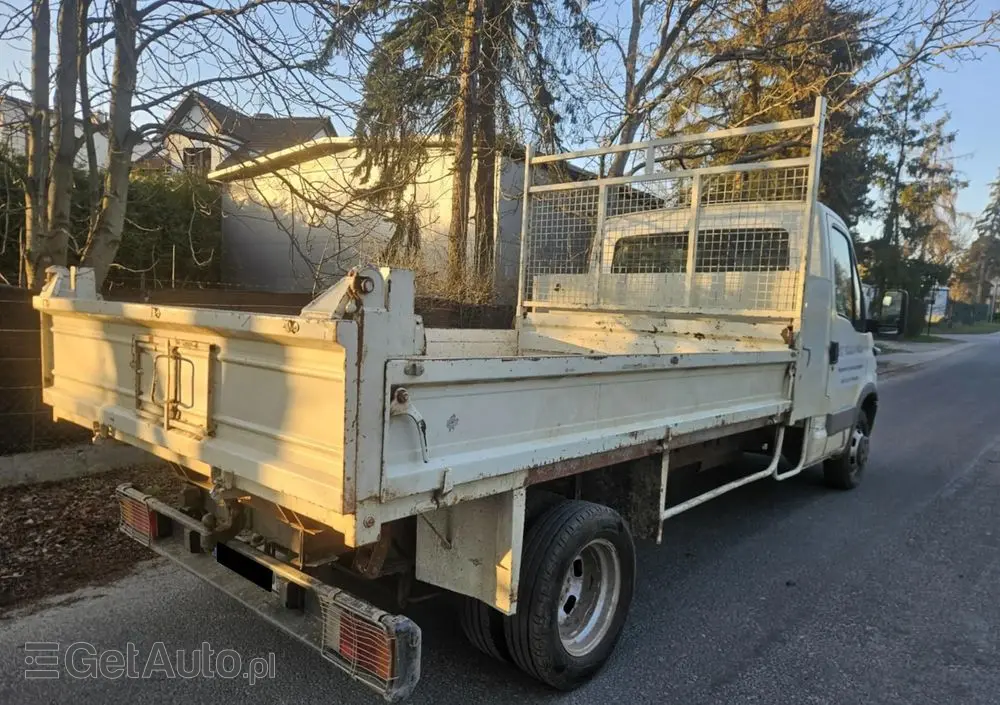 IVECO DAILY  35C13  ZDROWY  2004 rok 