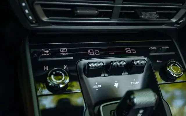 PORSCHE 911 Carrera S PDK