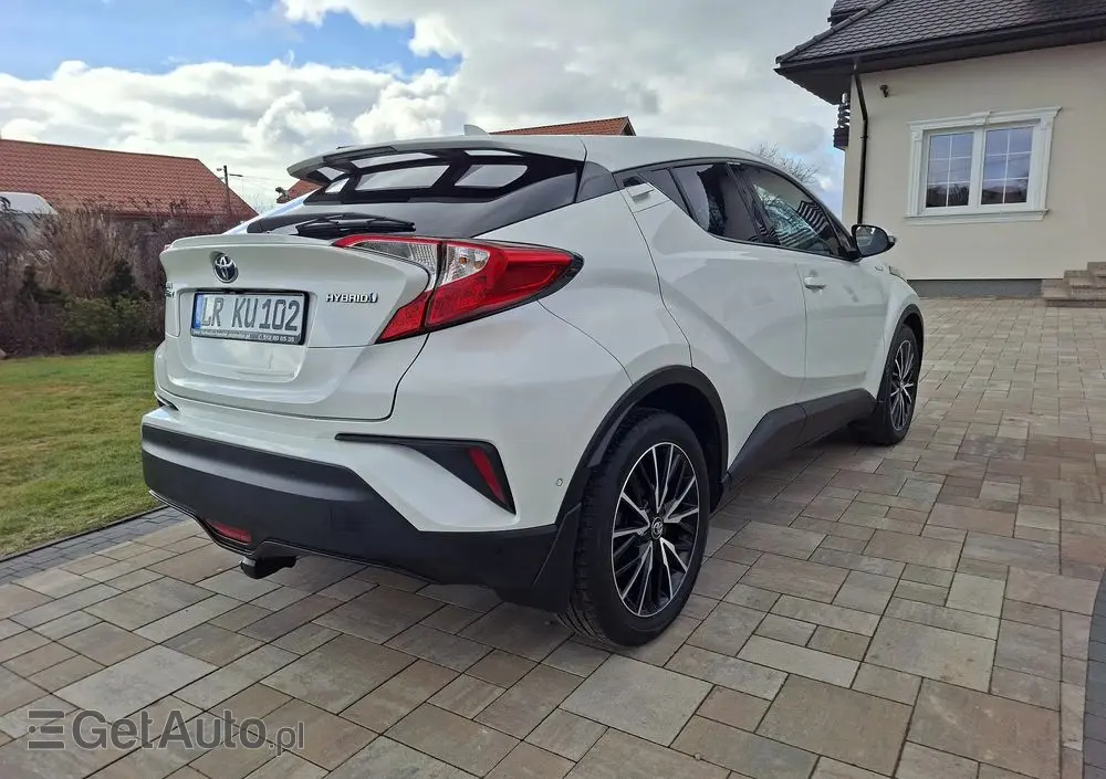 TOYOTA C-HR 
