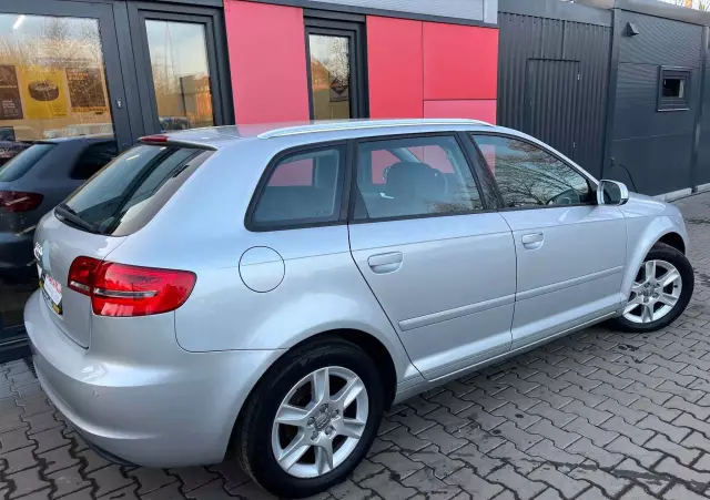 AUDI A3 1.4 TFSI Sportback Attraction