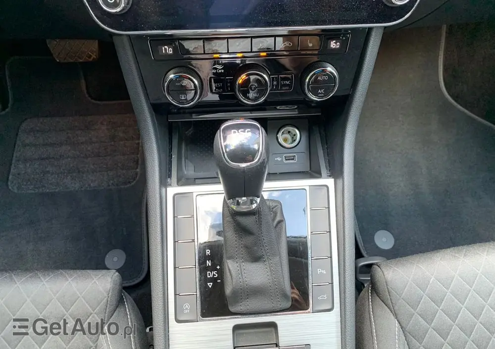 SKODA Superb 1.5 TSI ACT DSG Active