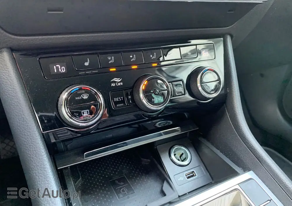 SKODA Superb 1.5 TSI ACT DSG Active