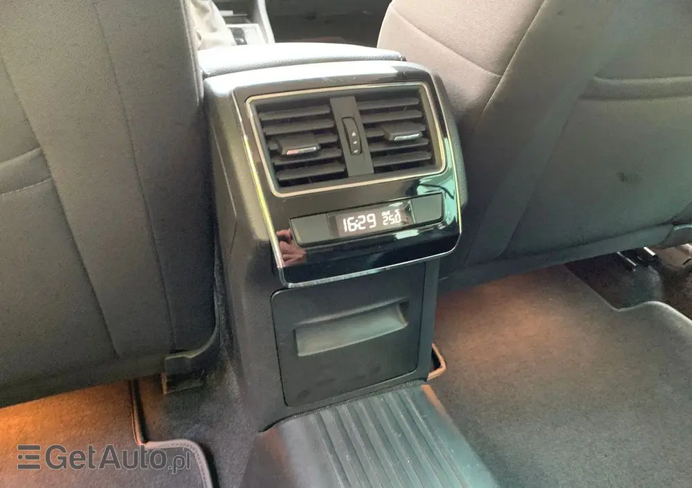 SKODA Superb 1.5 TSI ACT DSG Active