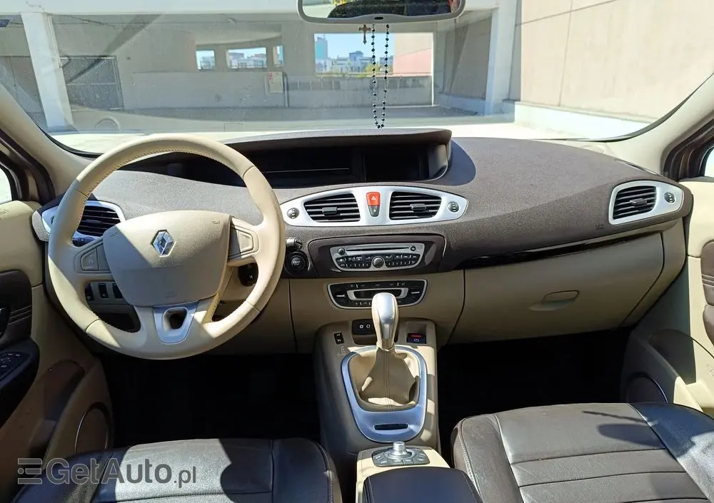RENAULT Scenic DCi 150 Automatik Luxe