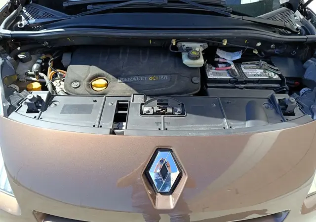 RENAULT Scenic DCi 150 Automatik Luxe