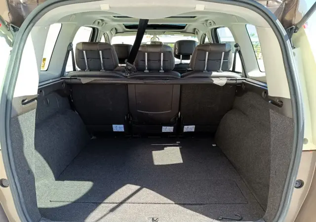 RENAULT Scenic DCi 150 Automatik Luxe