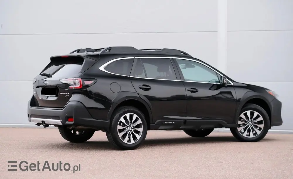 SUBARU Outback 
