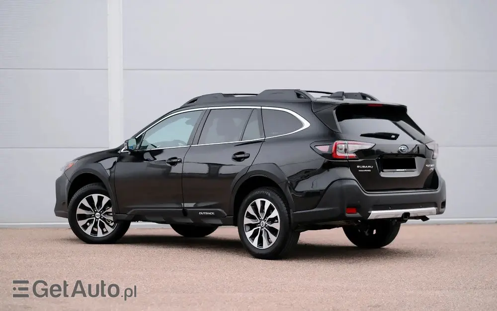 SUBARU Outback 