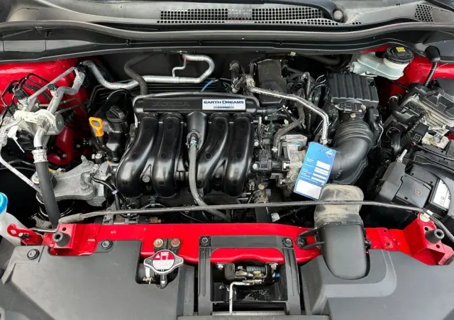 HONDA HR-V 1.5 i-VTEC Elegance