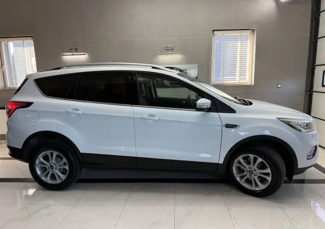 FORD Kuga 2.0 TDCi 4WD Titanium