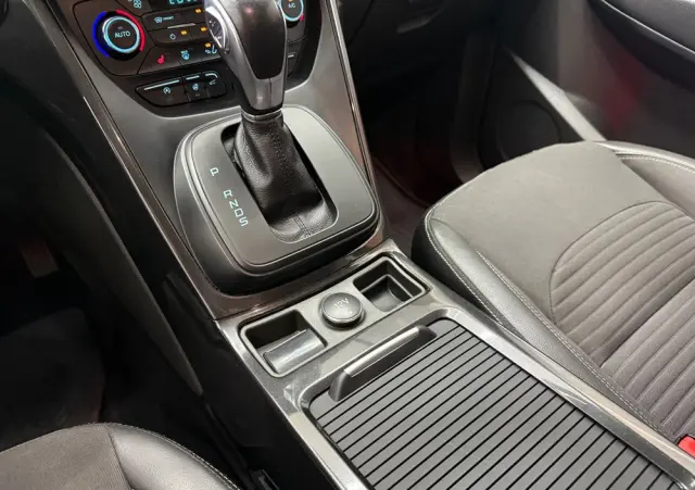 FORD Kuga 2.0 TDCi 4WD Titanium
