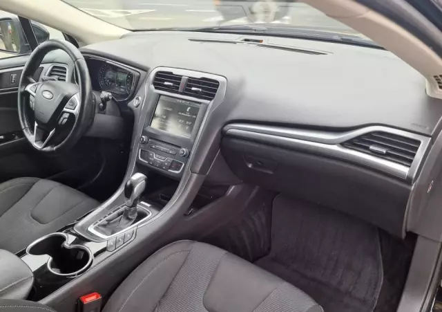 FORD Mondeo 2.0 TDCi Start-Stopp PowerShift-Aut Business Edition