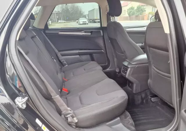 FORD Mondeo 2.0 TDCi Start-Stopp PowerShift-Aut Business Edition