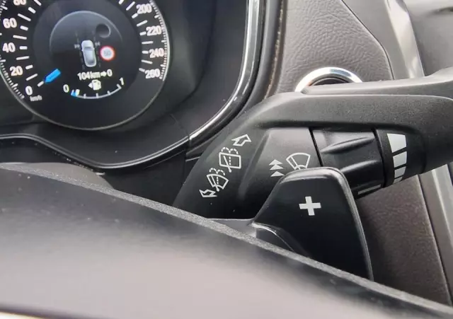 FORD Mondeo 2.0 TDCi Start-Stopp PowerShift-Aut Business Edition