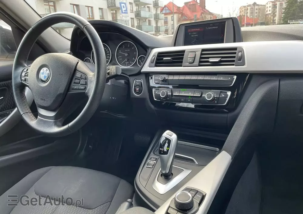 BMW Seria 3 320d xDrive