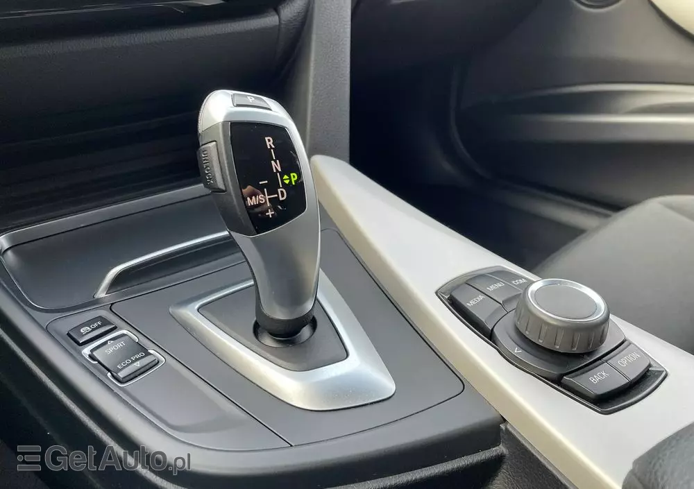 BMW Seria 3 320d xDrive