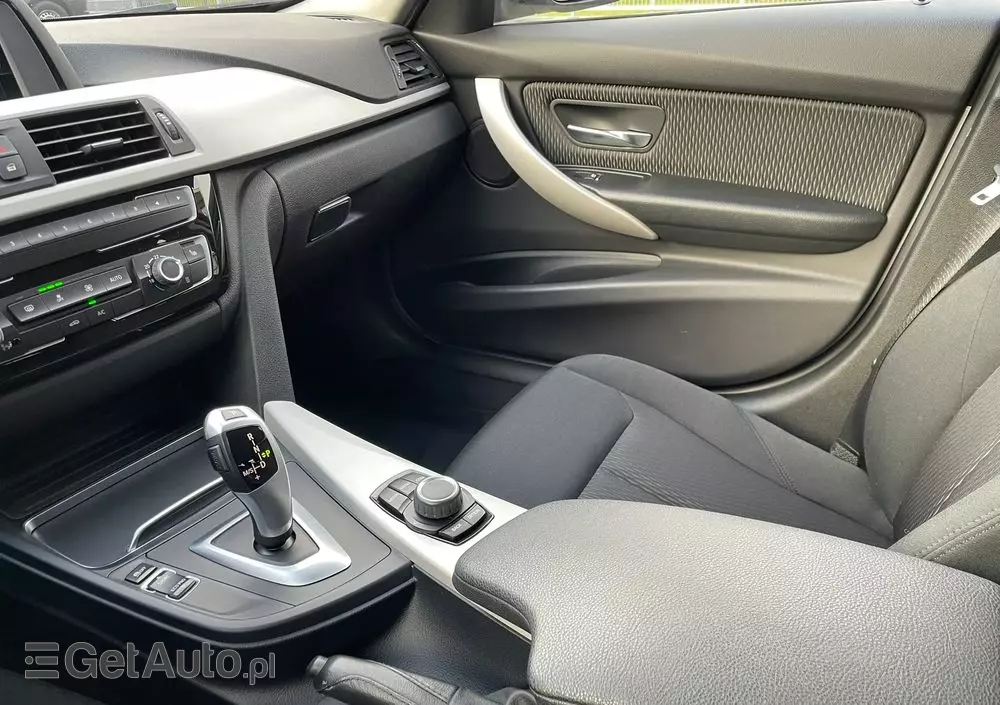 BMW Seria 3 320d xDrive