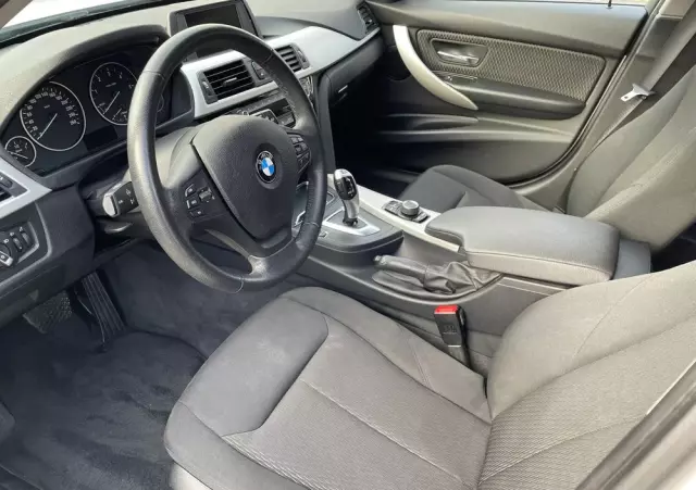 BMW Seria 3 320d xDrive