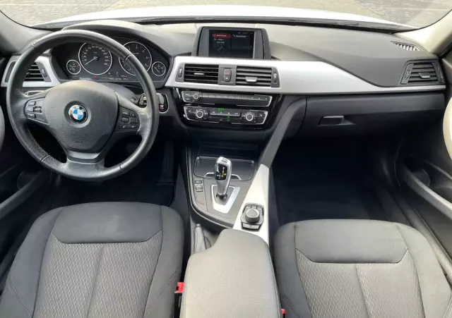 BMW Seria 3 320d xDrive