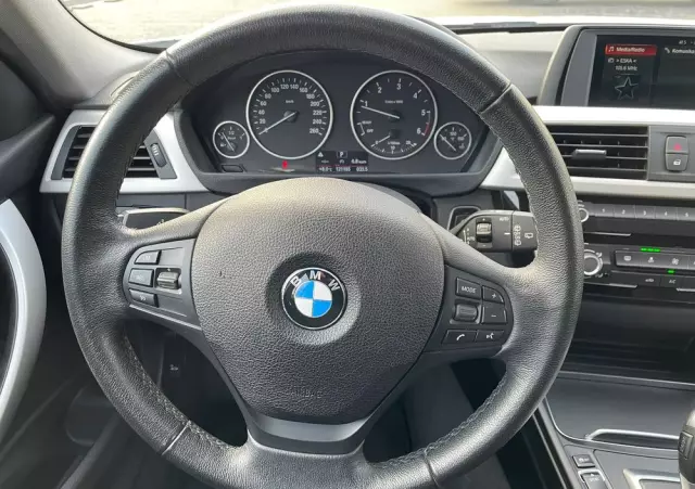 BMW Seria 3 320d xDrive