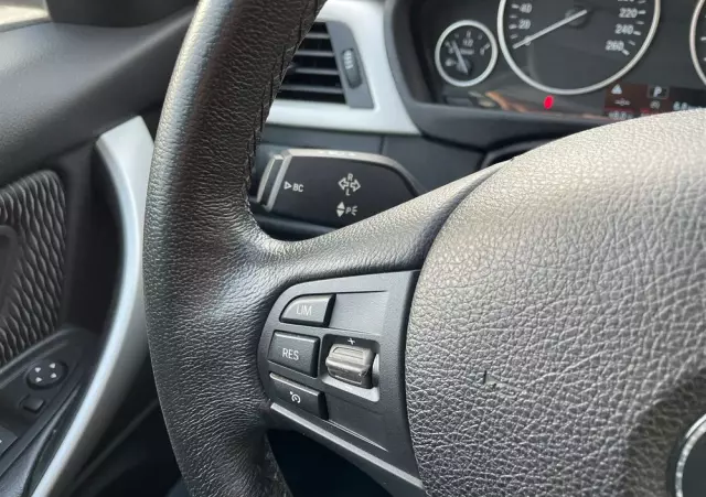BMW Seria 3 320d xDrive